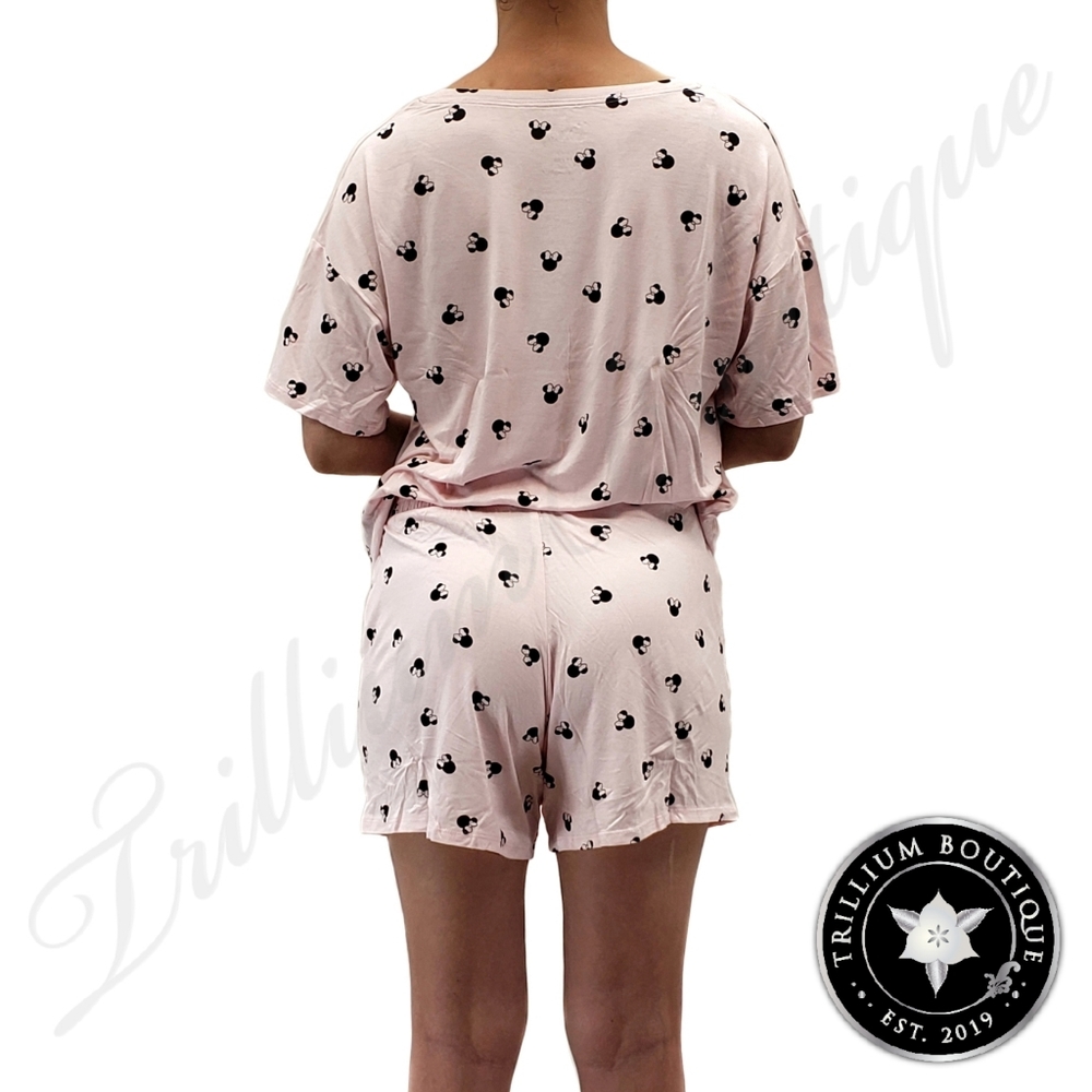 Disney Women's Pink Minnie 2-piece Short Set NWT - Picture 10 of 11